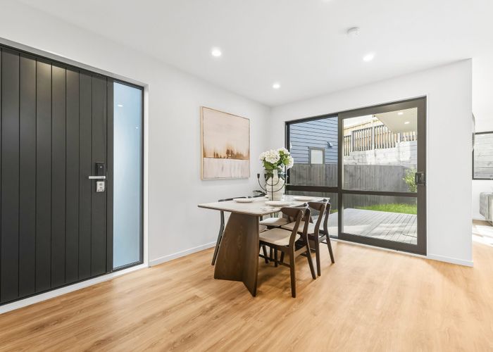  at 6 Woodhouse Place, West Harbour, Waitakere City, Auckland