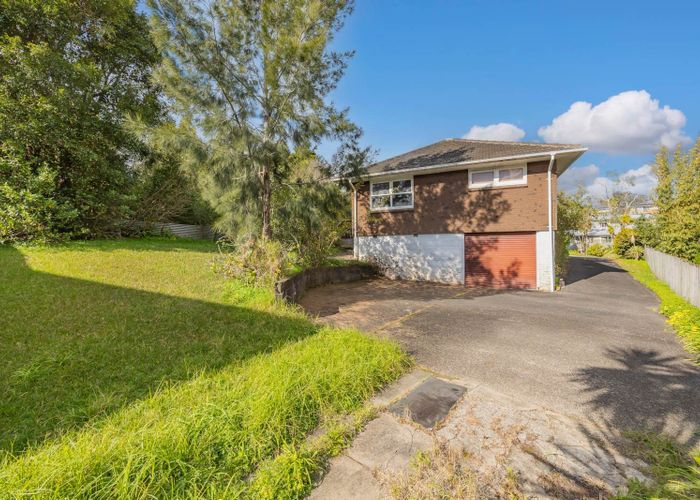  at 30 Lyford Crescent, Sunnynook, North Shore City, Auckland