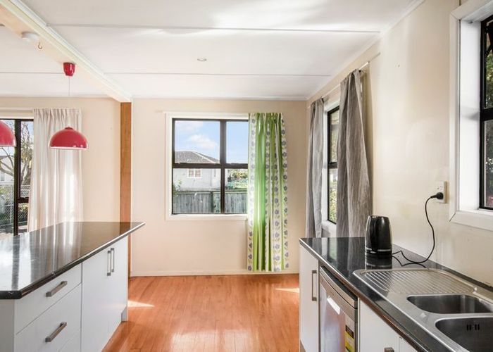  at 74 Caravelle Close, Mangere, Manukau City, Auckland