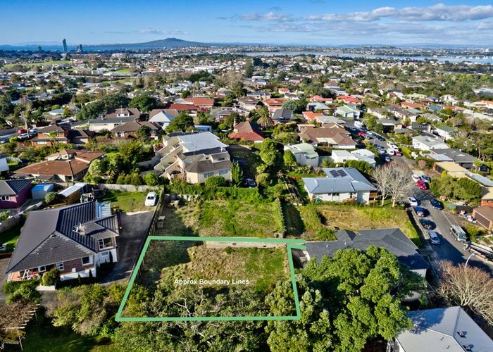  at 11C Kaihu Street, Northcote, North Shore City, Auckland