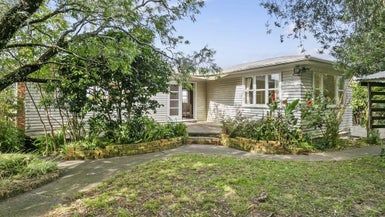  at 88 Bradbury Road, Botany Downs, Auckland