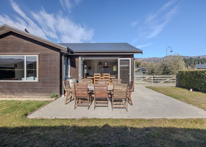  at 3 Criffel Place, Cromwell