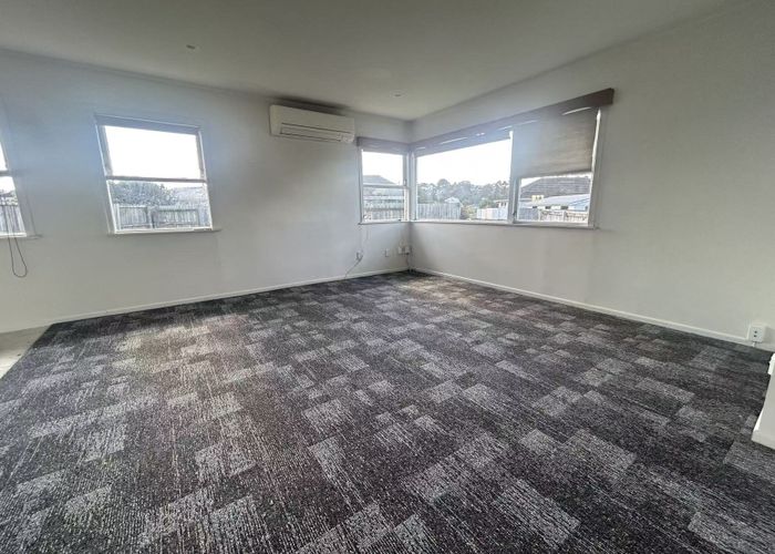  at 15 La Rosa Street, Green Bay, Waitakere City, Auckland