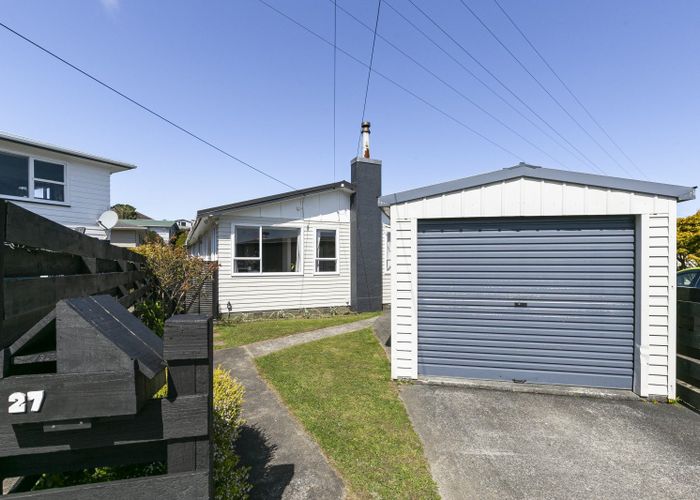  at 27 Brooker Grove, Newlands, Wellington