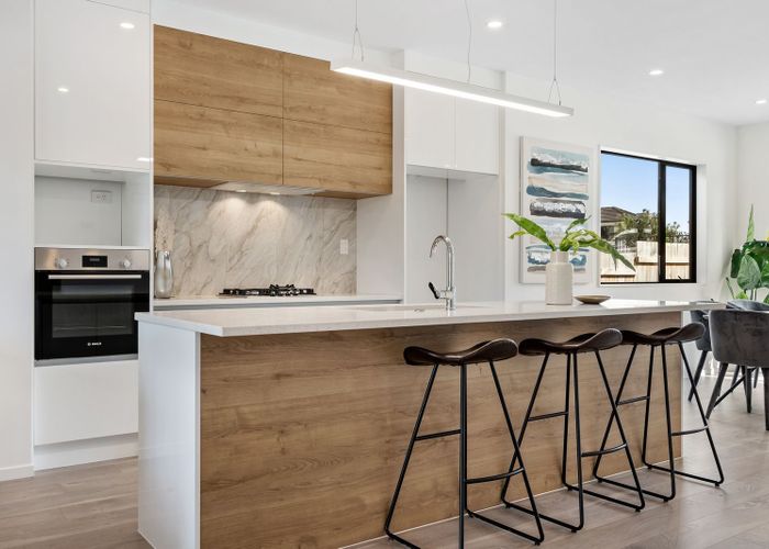  at 10 Waihou Crescent, Albany, North Shore City, Auckland