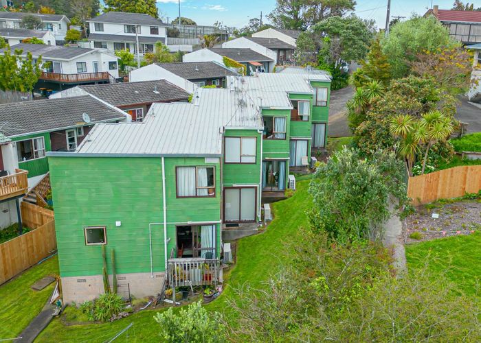  at 1 Hall Road, Glenfield, North Shore City, Auckland