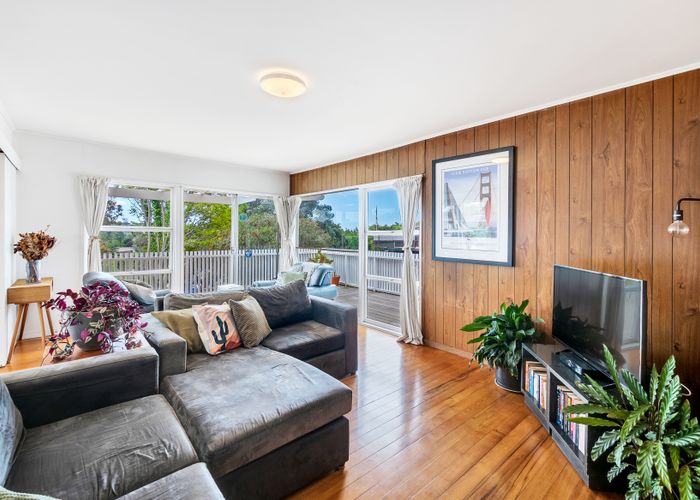  at 14 Weatherly Road, Torbay, Auckland