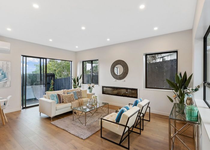  at Lot 2/29 Elizabeth Drive, West Harbour, Waitakere City, Auckland