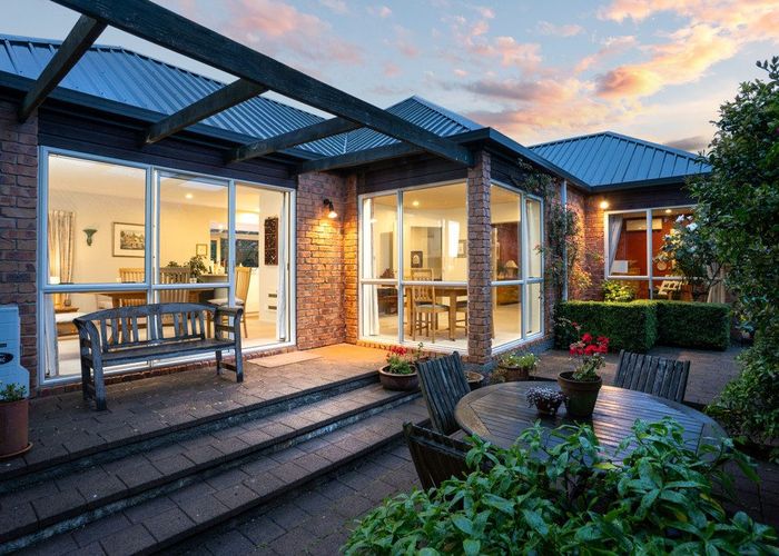  at 28 Berkshire Drive, Avonhead, Christchurch City, Canterbury