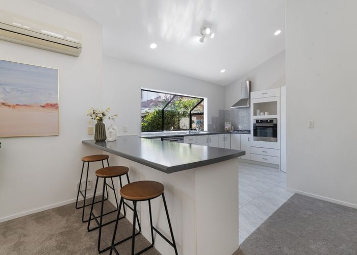  at 2/74 Simmental Crescent, Somerville, Manukau City, Auckland