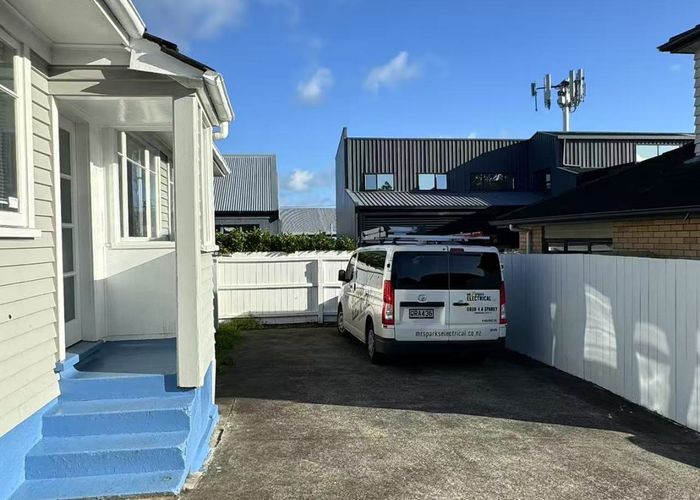  at 57 Hayr Rd, Three Kings, Auckland City, Auckland