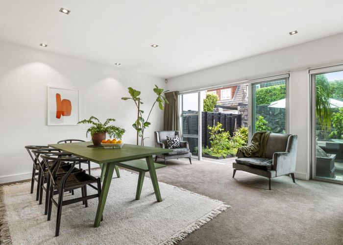  at 7/258 Hurstmere Road, Takapuna, North Shore City, Auckland