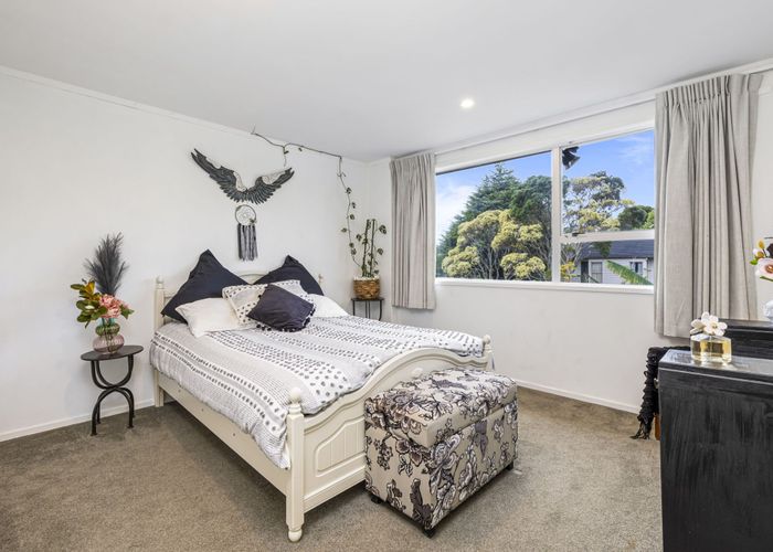  at 2/10 Abbeygate Street, Birkdale, North Shore City, Auckland