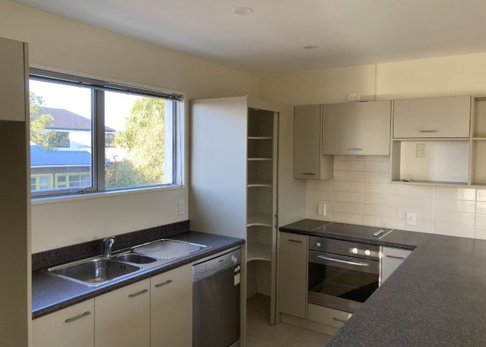  at 2 Kenilworth Street, Addington, Christchurch City, Canterbury