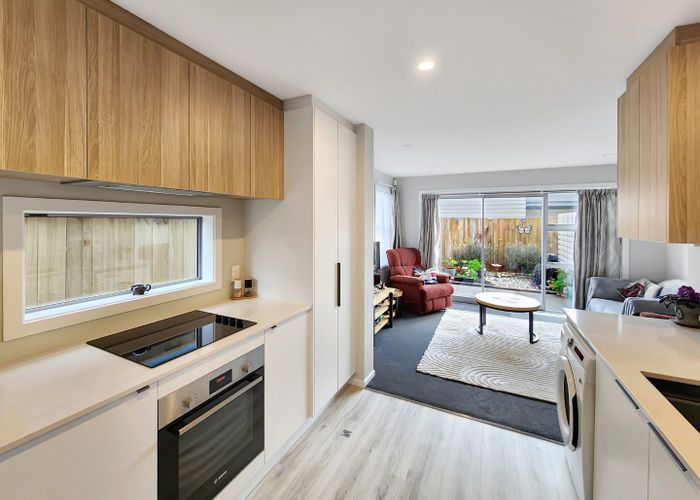  at 5/6 Peel Place, Wainuiomata, Lower Hutt, Wellington