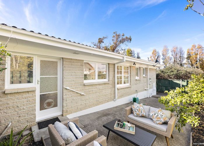  at 1/202 Fisher Parade, Farm Cove, Manukau City, Auckland