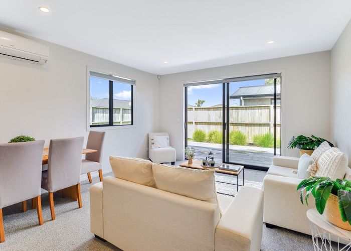  at 2/36 Odette Street, Bader, Hamilton