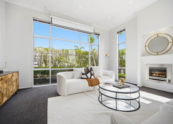  at 68 Oakway Drive, Schnapper Rock, Auckland
