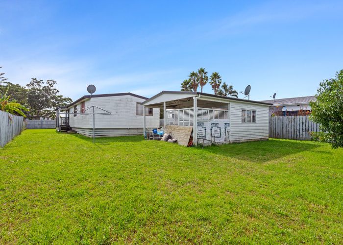  at 86 Burundi Avenue, Clendon Park, Manukau City, Auckland