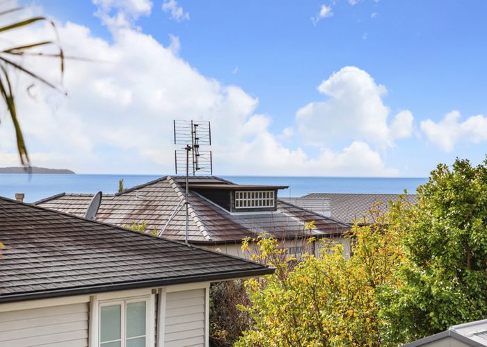  at 1/36 Rothesay Bay Road, Rothesay Bay, Auckland