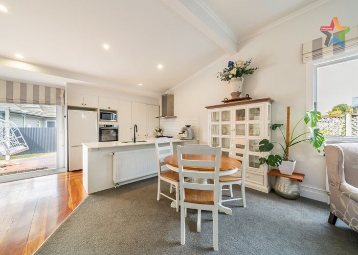  at 32 Riddlers Crescent, Petone, Lower Hutt