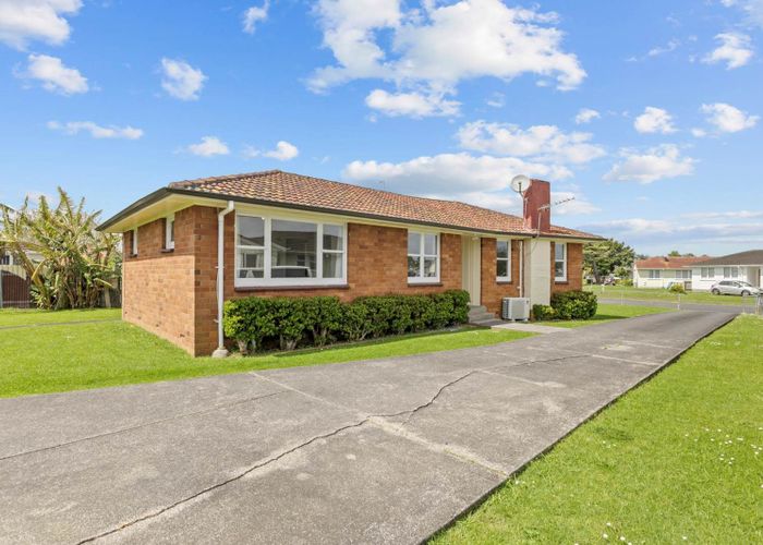 at 24 Caravelle Close, Mangere, Manukau City, Auckland