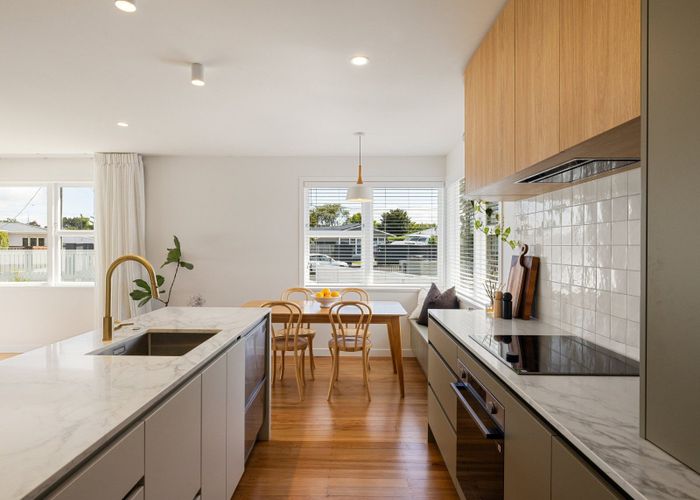  at 9 English Street, Saint Andrews, Hamilton, Waikato