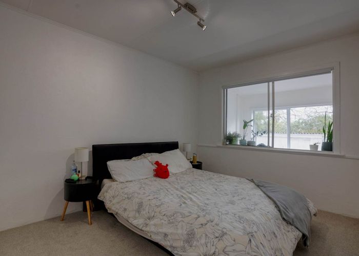  at 3/80 West Coast Road, Glen Eden, Waitakere City, Auckland