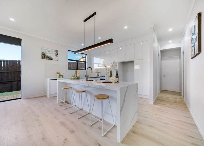  at 22A Southridge Road, Flat Bush, Manukau City, Auckland