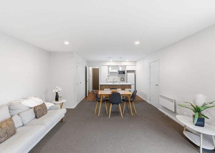  at 8B Burdale Street, Riccarton, Christchurch City, Canterbury