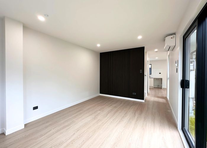  at Lot 8, 24 Tupaki Place, Pakuranga Heights, Manukau City, Auckland
