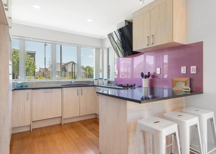  at 33 Whekau Drive, Takanini, Papakura, Auckland