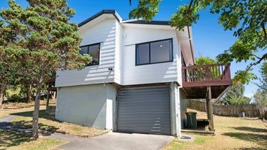  at 5 Camilla Grove, Totara Vale, Auckland