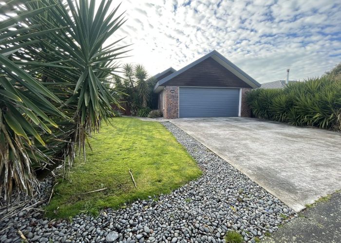  at 25 Broadhaven Ave, Parklands, Christchurch City, Canterbury