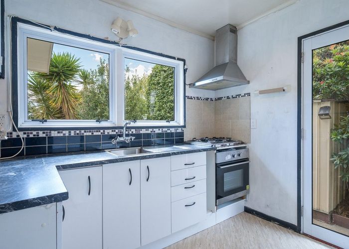  at 2/8 Norwich Street, Stoke, Nelson