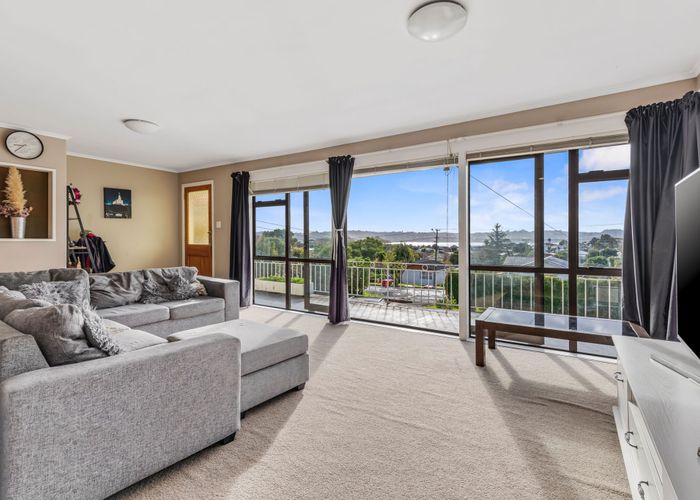  at 81 Taylor Road, Mangere Bridge, Manukau City, Auckland