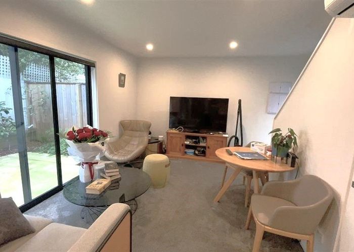  at 11/307 Madras Street, Christchurch Central, Christchurch