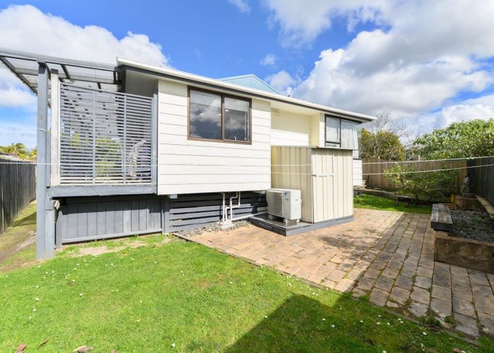  at 25 Glen Close, Glen Eden, Waitakere City, Auckland