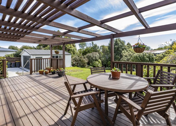  at 4B Canberra Place, Redwood, Christchurch