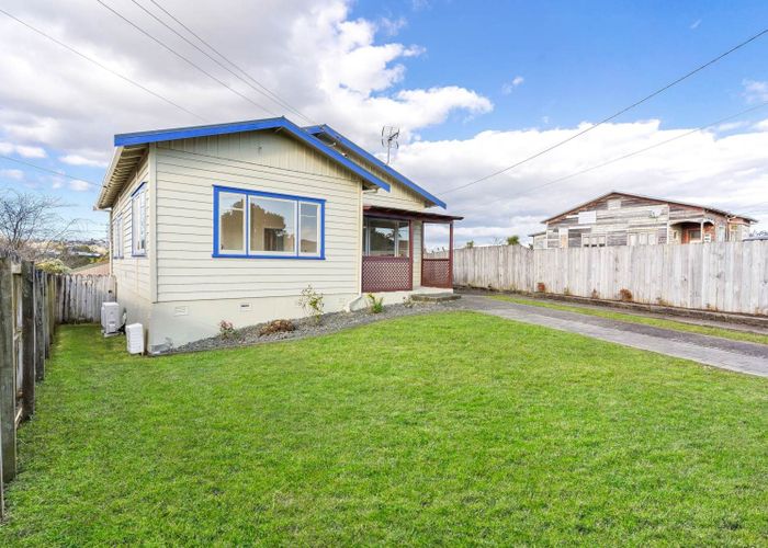  at 22 Taylor Street, Blockhouse Bay, Auckland City, Auckland