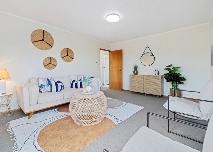  at 1/11 Charntay Avenue, Clover Park, Auckland