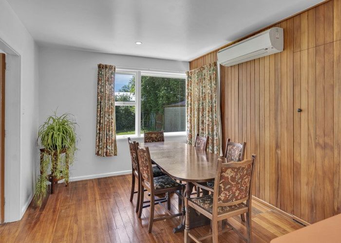  at 2 Clonbern Place, Upper Riccarton, Christchurch City, Canterbury