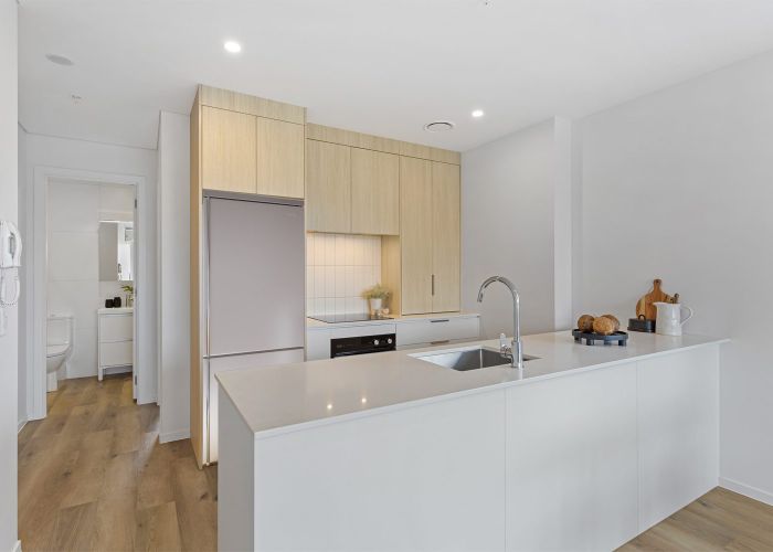  at 6 Rauroa Lane, Hobsonville, Waitakere City, Auckland