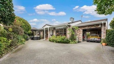  at 2/53 Francis Street, Hauraki, Auckland