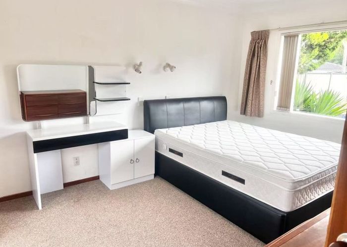  at 6 Miramar Place, Pakuranga, Manukau City, Auckland