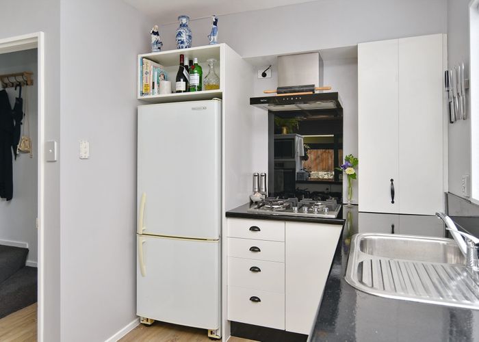  at 5/19 Longley Place, Addington, Christchurch