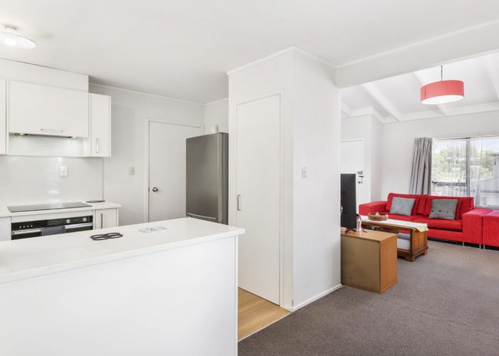  at 1/4 Tusac Place, Tōtara Vale, Auckland