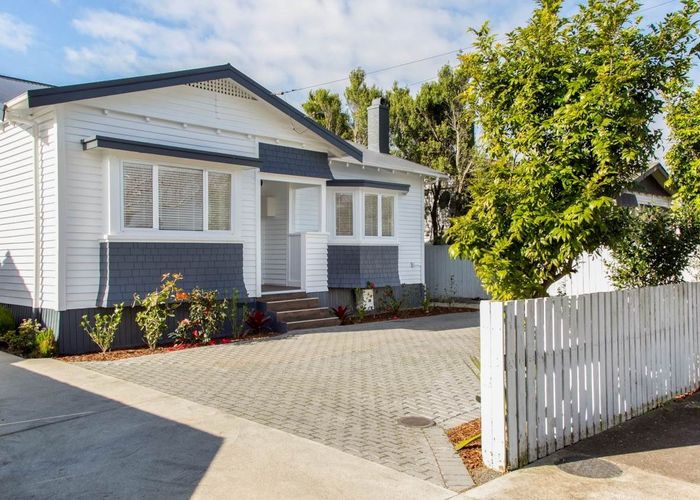  at 43 Wairau Avenue, Avondale, Auckland