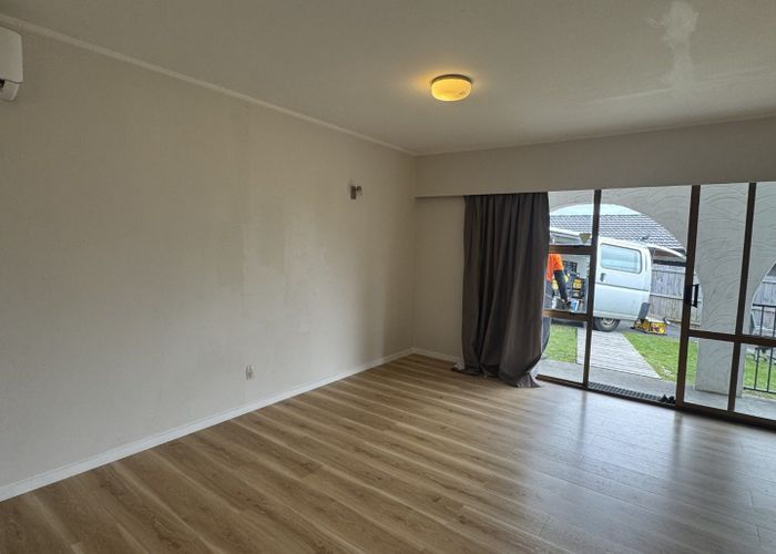 at 1/26 Diorella Drive, Clover Park, Auckland
