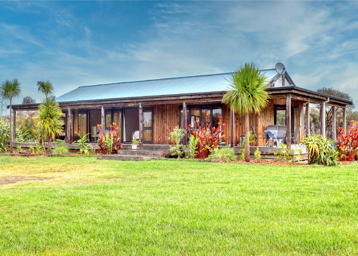  at 102 Atkin Road, Kaiwaka